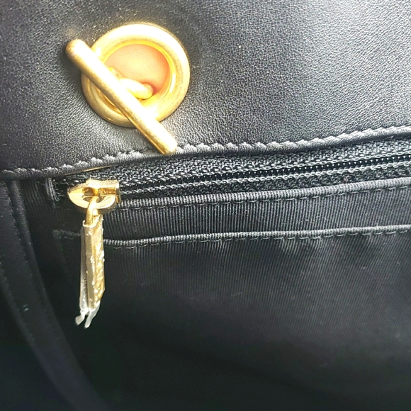 CHANEL BAG SIZE 12X14 COLOR BLACK 100% AUTHENTIC - Picture 11 of 13